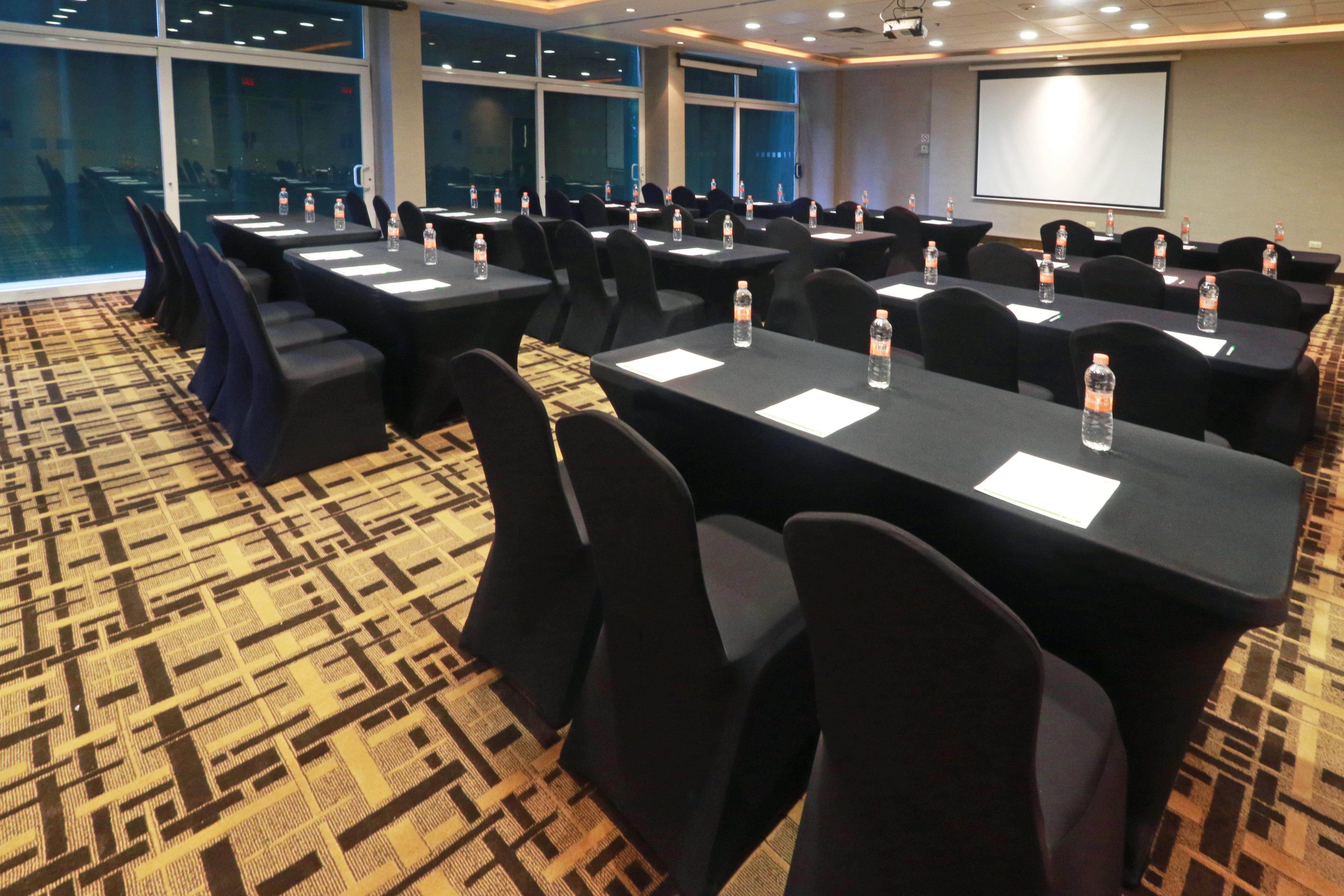 Holiday Inn Reynosa Industrial Poniente By Ihg Zewnętrze zdjęcie