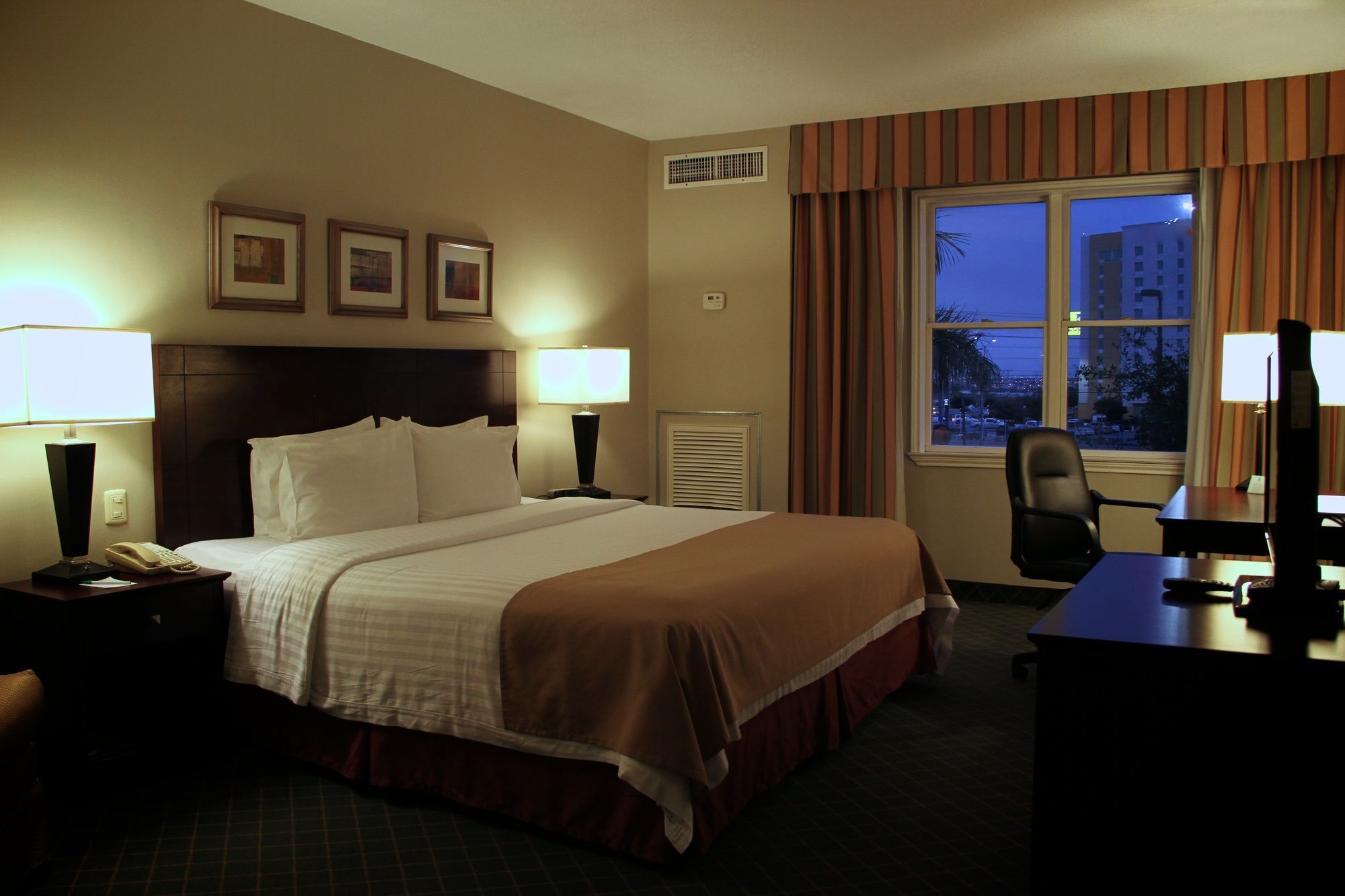 Holiday Inn Reynosa Industrial Poniente By Ihg Zewnętrze zdjęcie